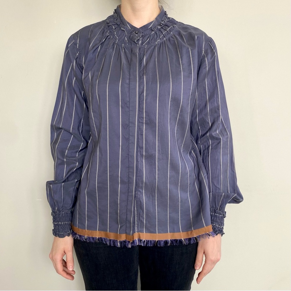 Le Sarte Pettegole silk-blend striped button-down blouse. 💙
